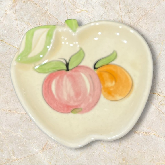 Vintage Los Angeles Potteries Apple Shaped Plate 1964 - Picture 1 of 3